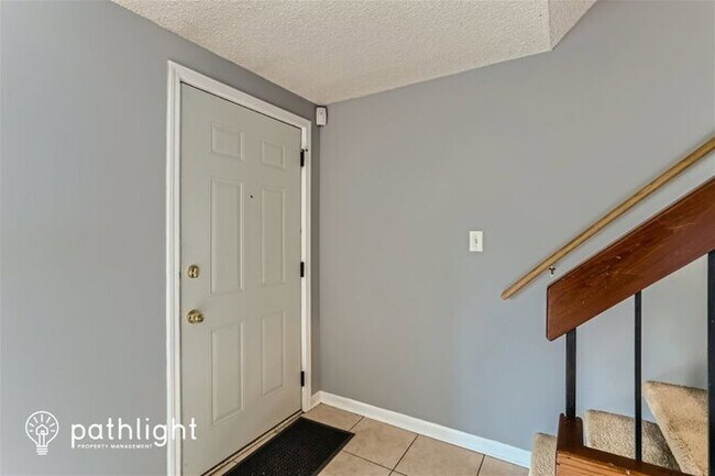 Building Photo - 1128 Catalina Dr, Hanover Park, IL, 60133