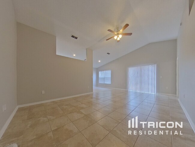 Foto del edificio - 23 Parkview Heights Blvd