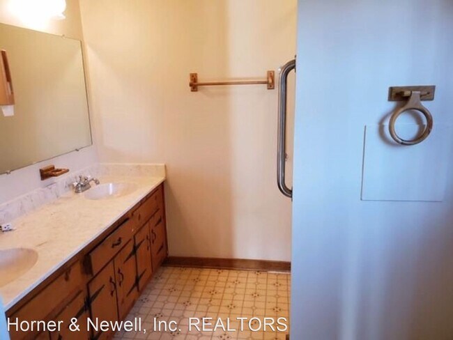 Building Photo - 3 br, 2 bath House - 11900 Coalboro Road