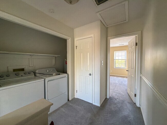 Building Photo - 4780 Marlwood Way