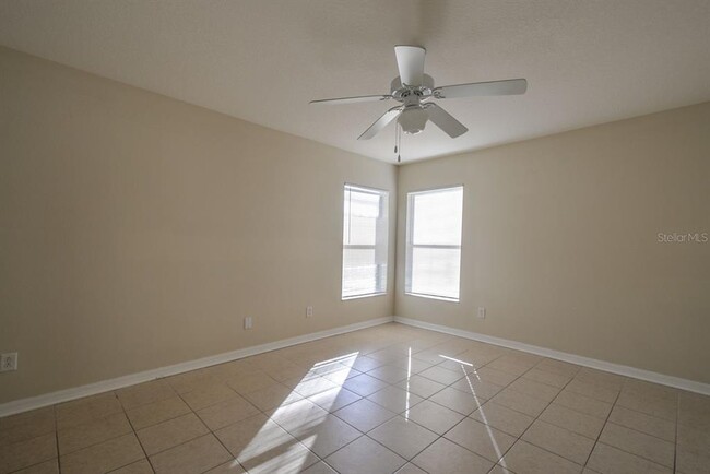 Building Photo - 10427 Avelar Ridge Dr