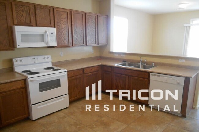 Foto del edificio - 6931 W Carson Rd