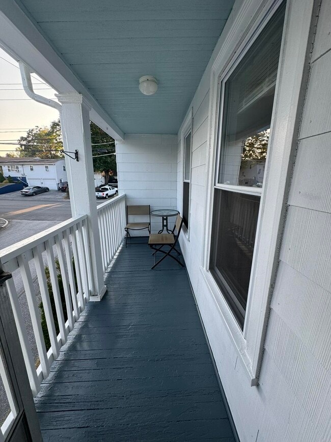 Building Photo - 321 Calef Rd