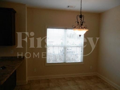 Foto del edificio - 6303 Spring Cove Dr