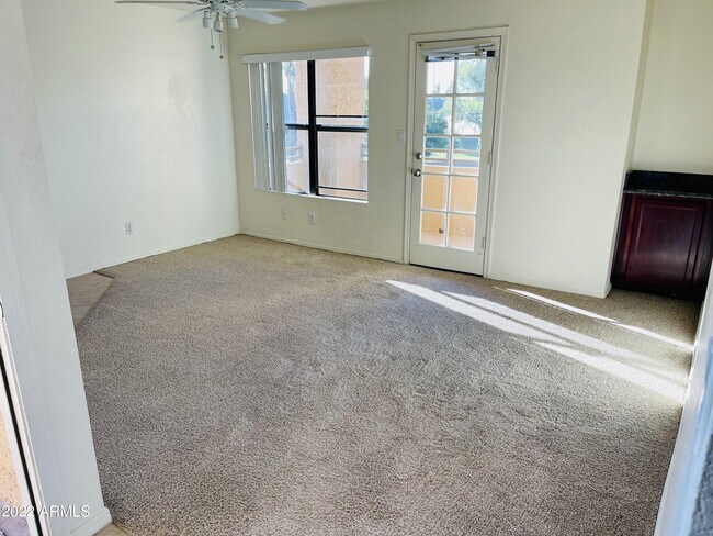 Building Photo - 8787 E Mountain View Rd