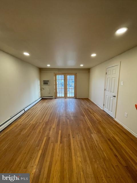 Building Photo - 606 Yeadon Ave
