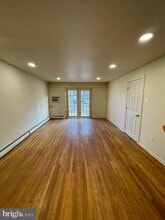 Building Photo - 606 Yeadon Ave