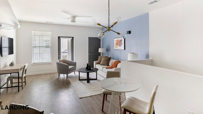 Building Photo - 560 Jack Clift Blvd