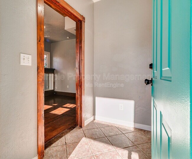 Foto del edificio - 1709 NW 32nd St