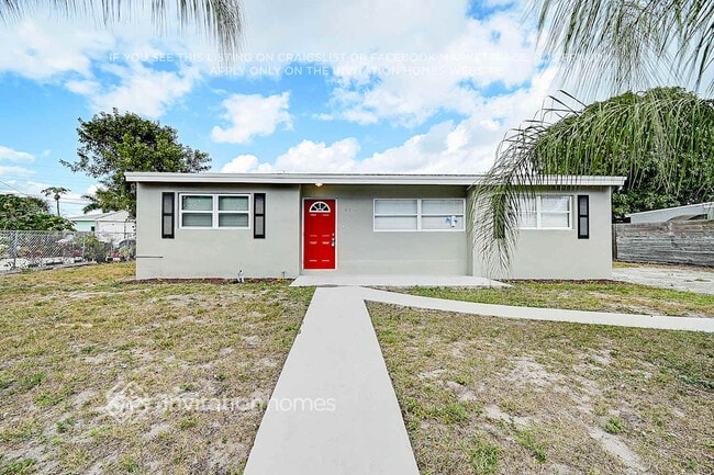 Building Photo - 415 Cheyenne Dr