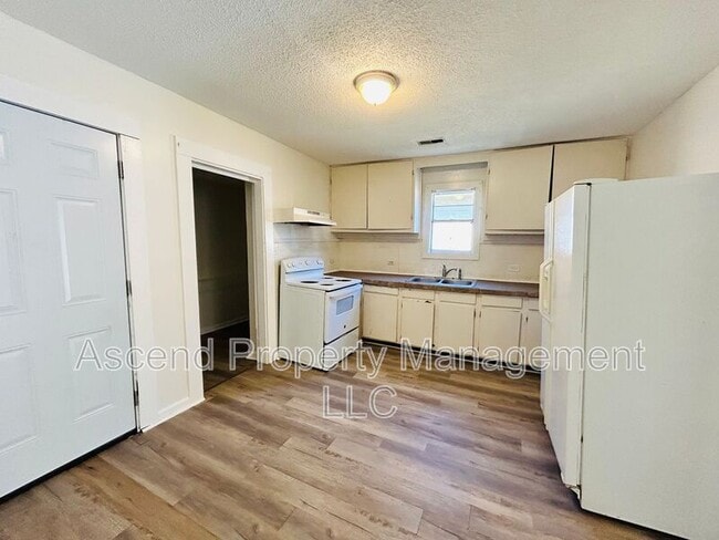 Foto del edificio - 2103 Taylor St