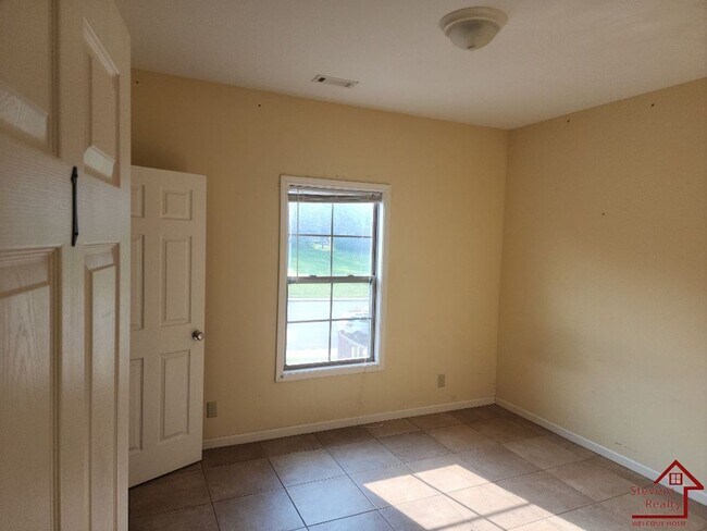 Foto del edificio - 1090 N Washington Ave