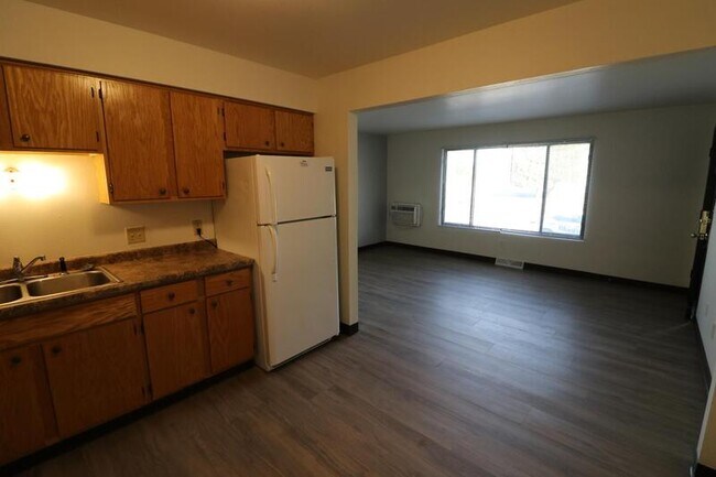 Foto del edificio - 356 E Marquette St