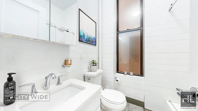 Foto del edificio - East 81st St