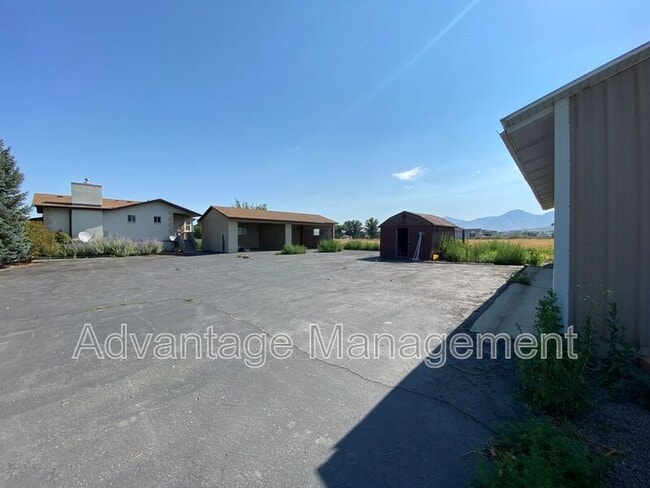 Building Photo - 1235 S 1950 W