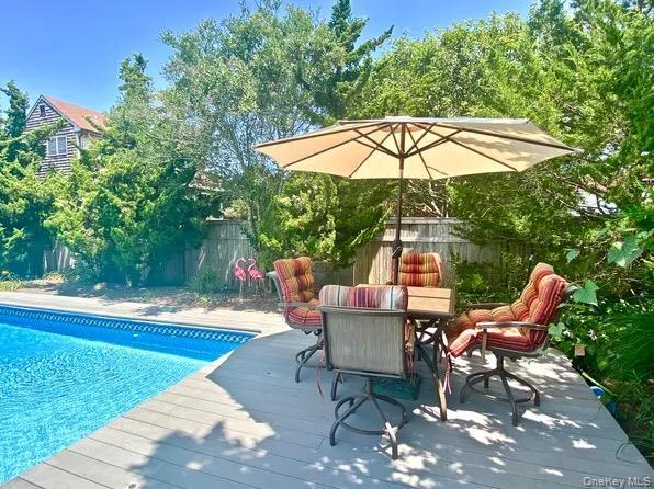 Building Photo - 16 Osceola Ln