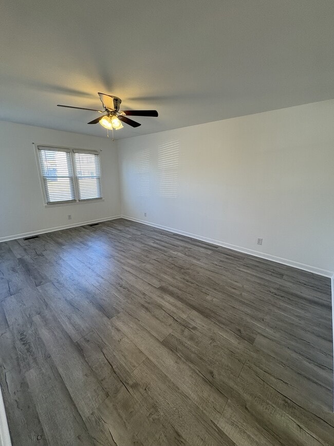 Building Photo - 2452 Wakefield Dr