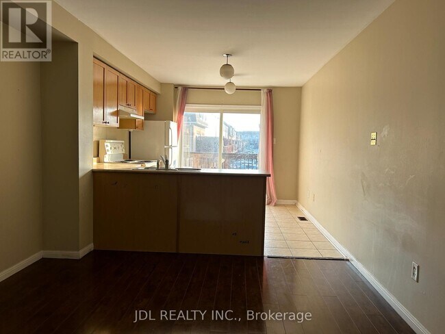 Building Photo - 233 Rouge River Dr