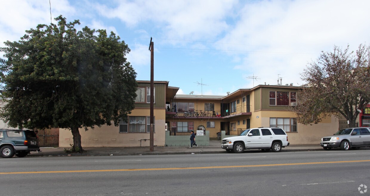 Foto del edificio - 2507-2515 S San Pedro St