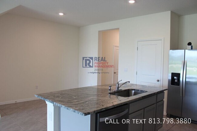 Foto del edificio - 32323 Turtle Grace Lp
