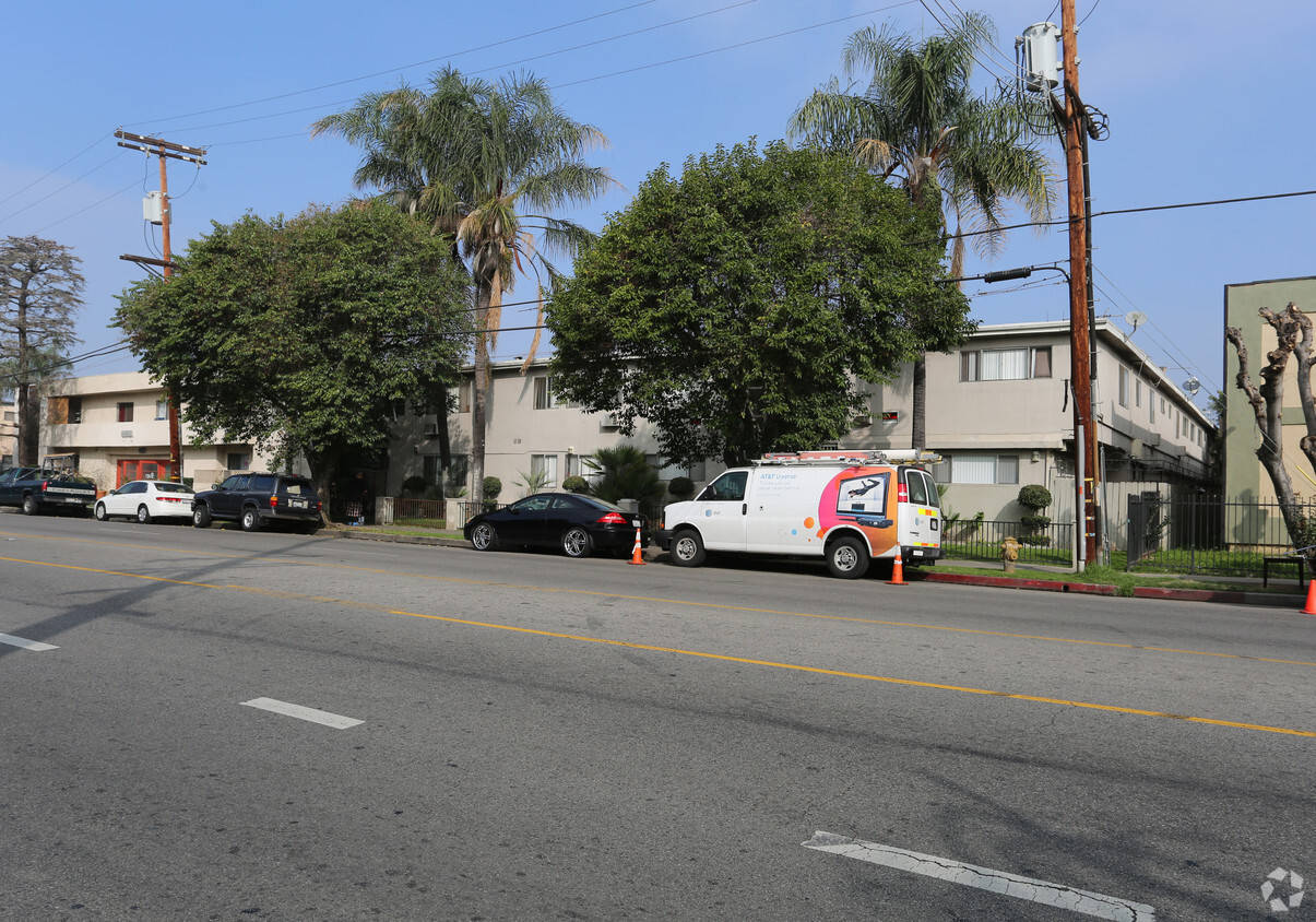 Primary Photo - Saticoy West Apartments