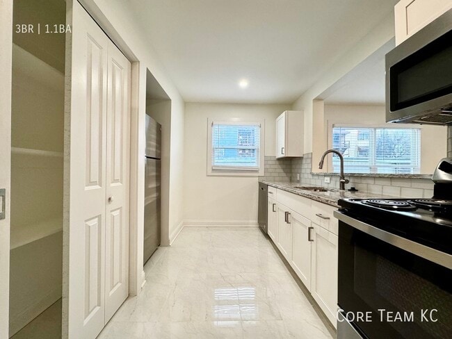 Foto del edificio - 5044 Baltimore Ave