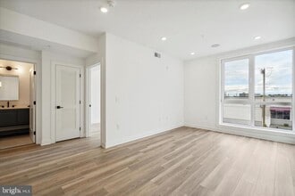 Building Photo - 2636 E York St