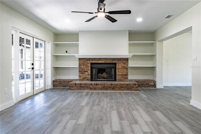 Foto del edificio - 9209 Kingsridge Dr