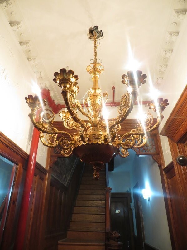Interior Photo - 130 W 119th St