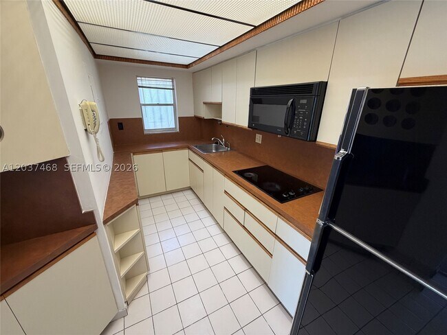 Foto del edificio - 406 W Park Dr