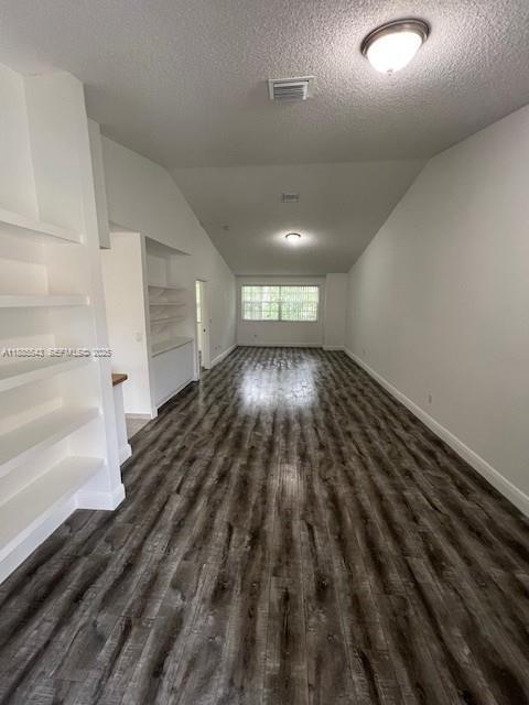 Foto del edificio - 18336 NW 68th Ave