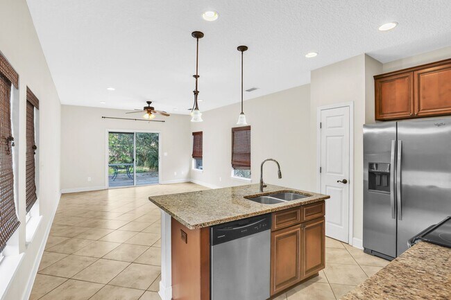 Building Photo - Beach living at it's finest! This 3 bedroo...
