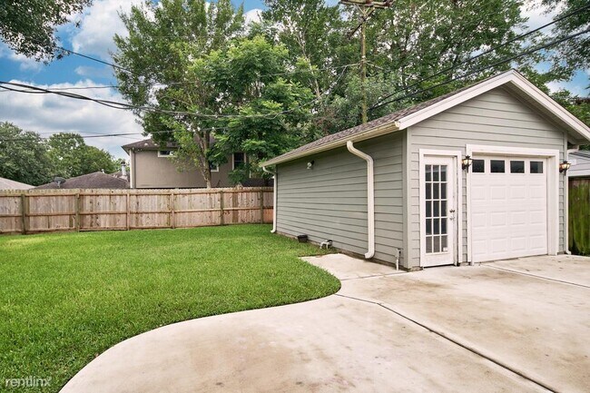 Foto del edificio - 3 br, 2 bath House - 6147 Jason St