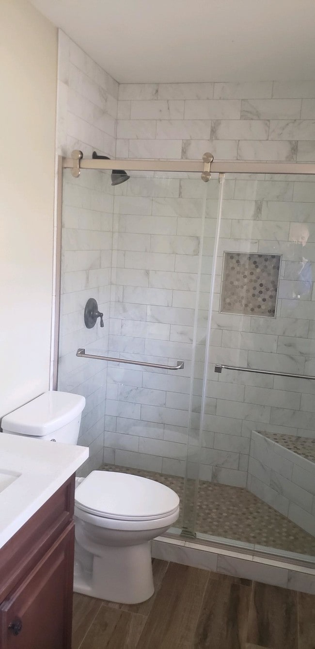 Foto del edificio - 3067 E Claire Dr