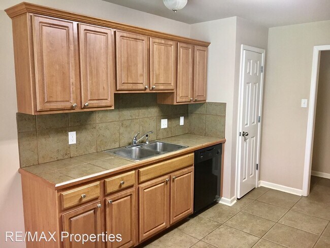 Building Photo - 3 br, 2 bath House - 13458 Orleans Dr.