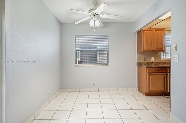 Building Photo - 516 Monaco Blvd