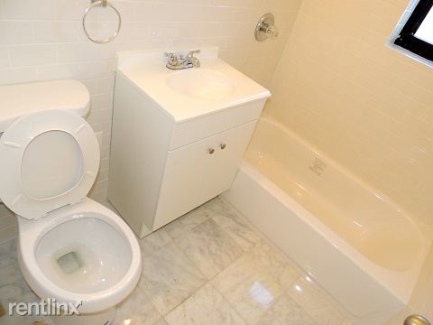 Foto del edificio - 8224 135th St
