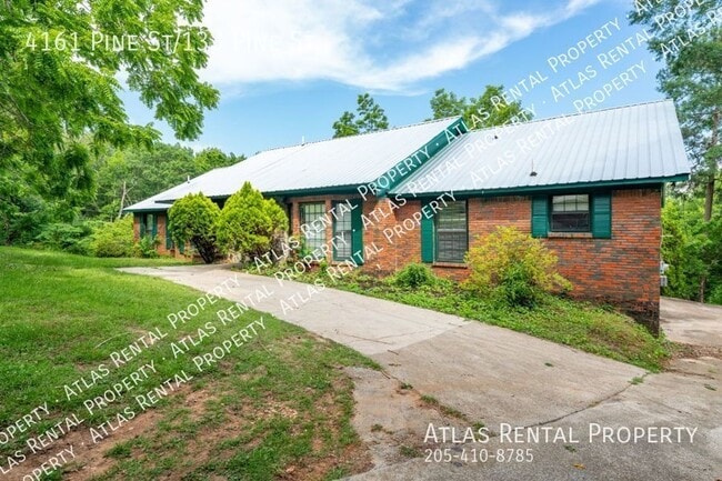 Building Photo - 4161 Pine St
