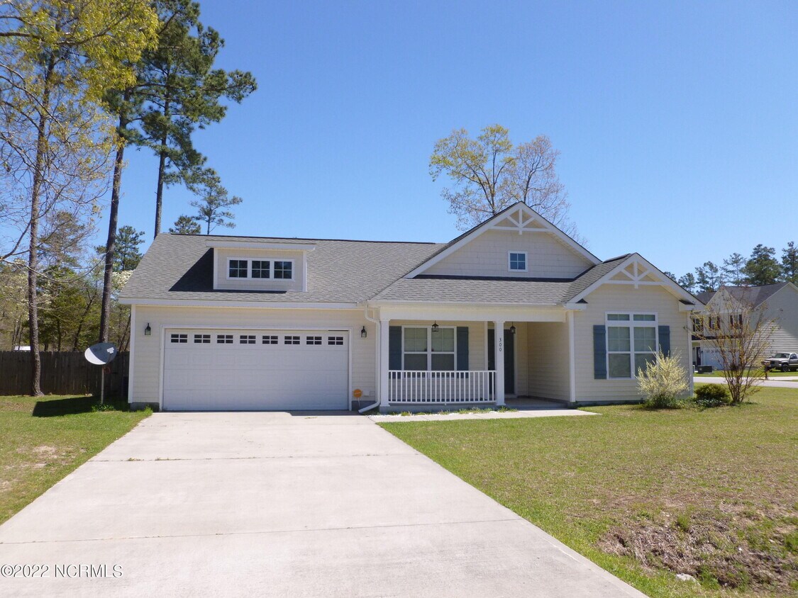 300 Sun St, Richlands, NC 28574 House Rental in Richlands, NC