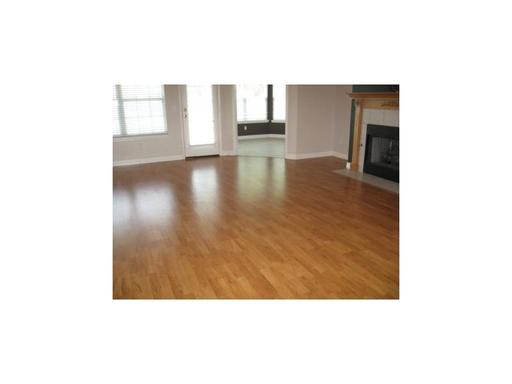 Fotografía del edificio - 707 Arcadia Dr