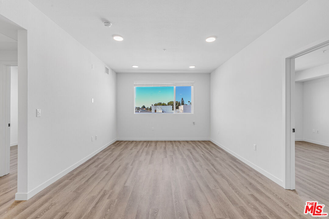 Foto principal - 10824 Blix St