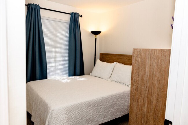 Foto del edificio - 5404 Lonesome Biker Ln