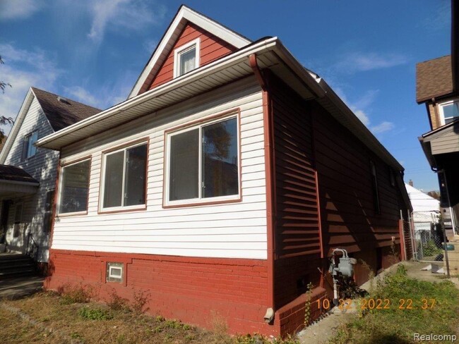 Building Photo - 3037 Belmont St