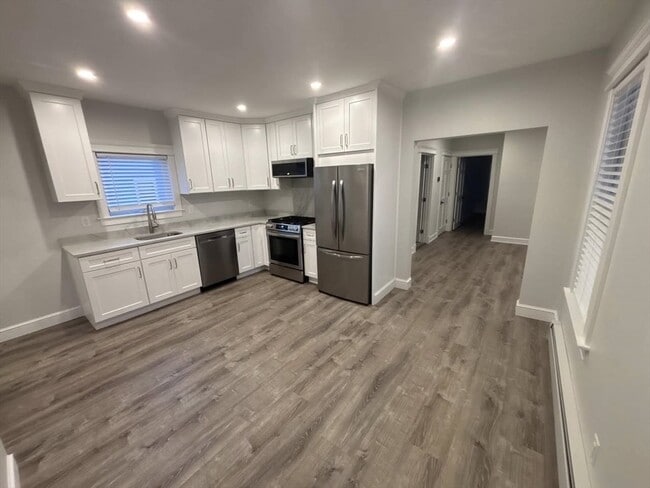 Building Photo - 19 Franklin St