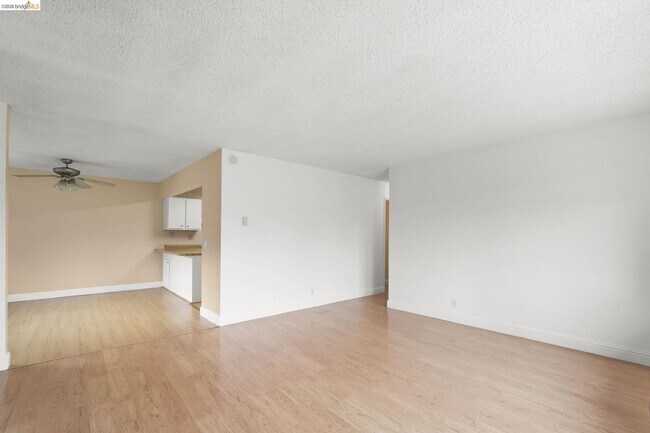 Foto del edificio - 981 Cheryl Ann Cir