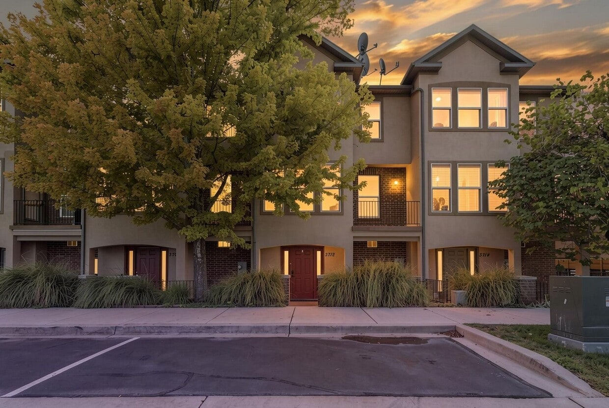 Photo - 3712 Markinch Way (South Salt Lake, UT)