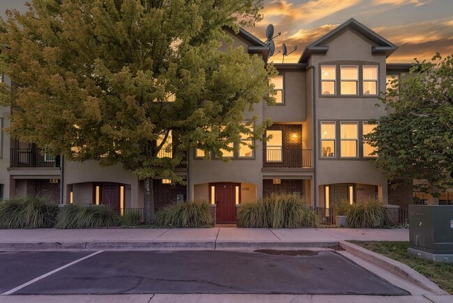 Building Photo - 3712 Markinch Way