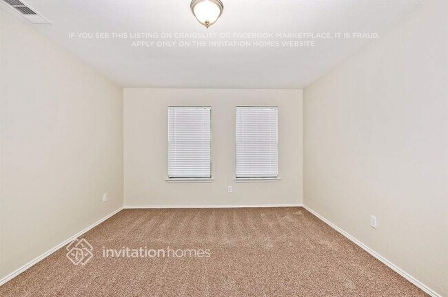 Building Photo - 5601 Desert Willow Ct