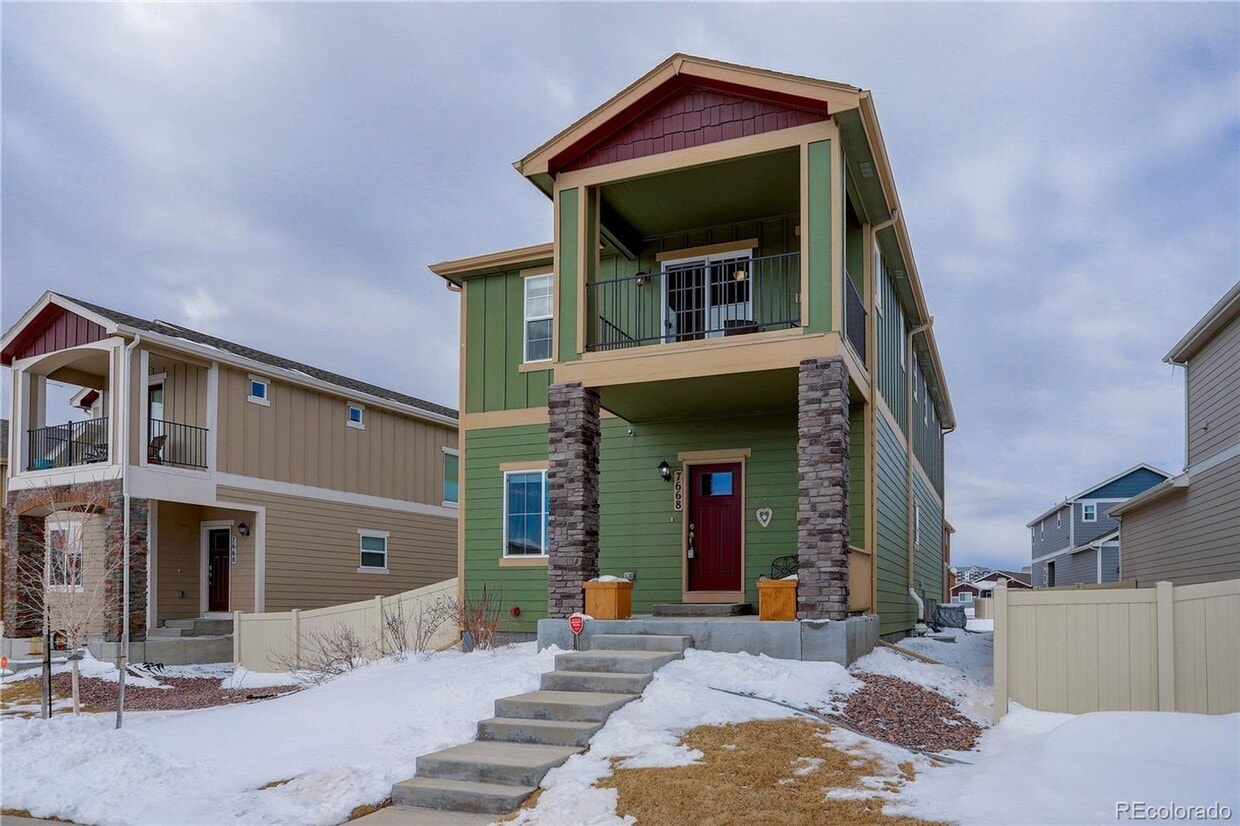 Beautiful 3 Bedroom 3 Bath Home Available ... - Beautiful 3 Bedroom 3 Bath Home Available ...