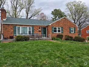 Building Photo - 3919 Chesterbrook Rd